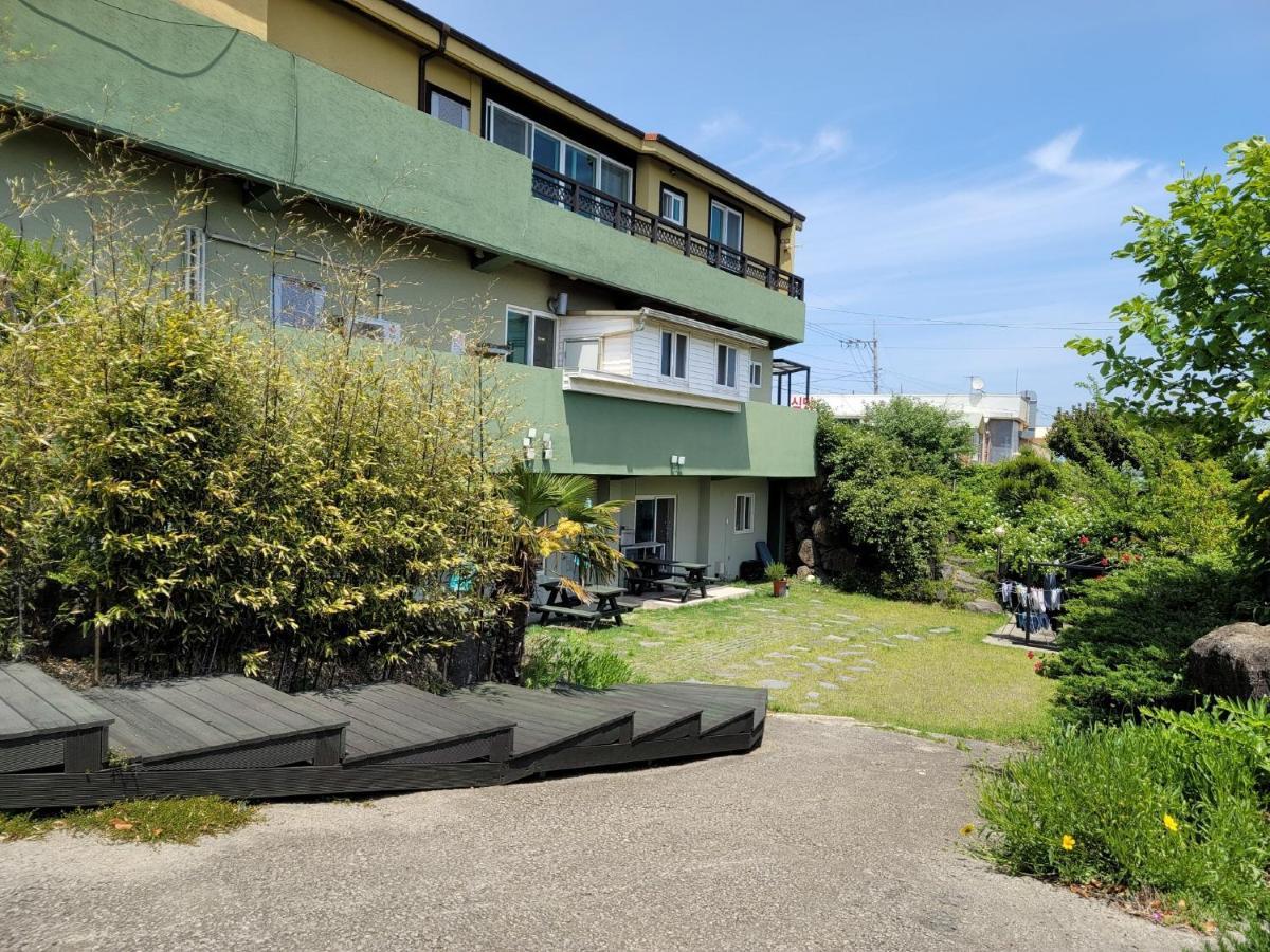 Jeju Oreum Pension Eksteriør bilde